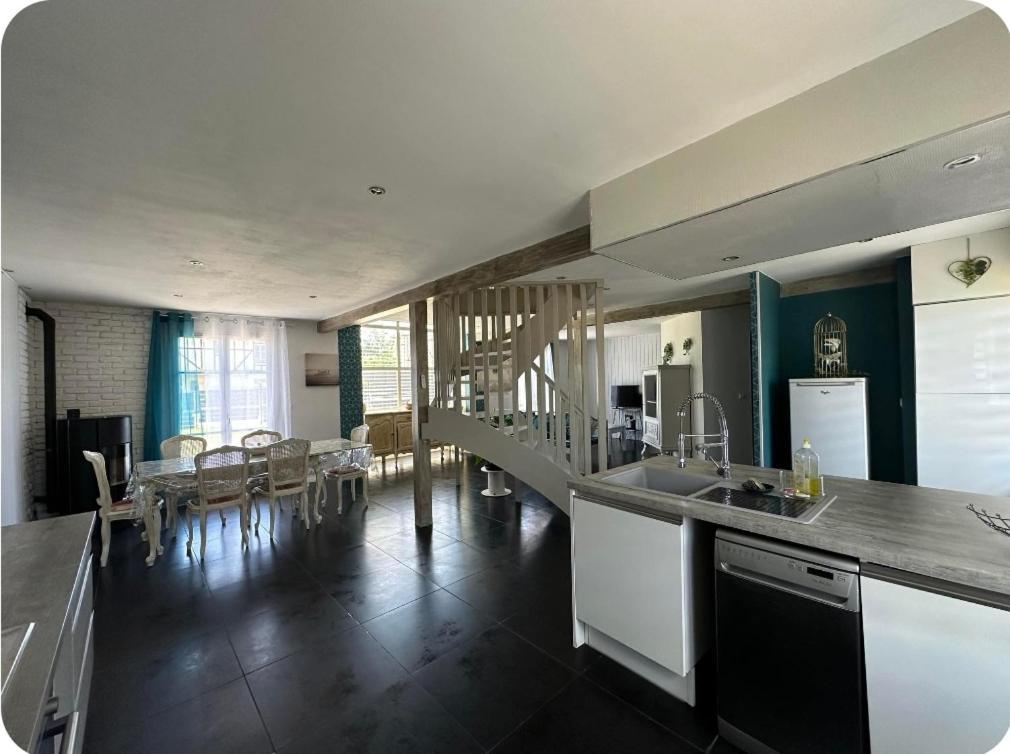 Charmante Maison Comme Chez Soi Saint-Amand-sur-Fion Exterior photo
